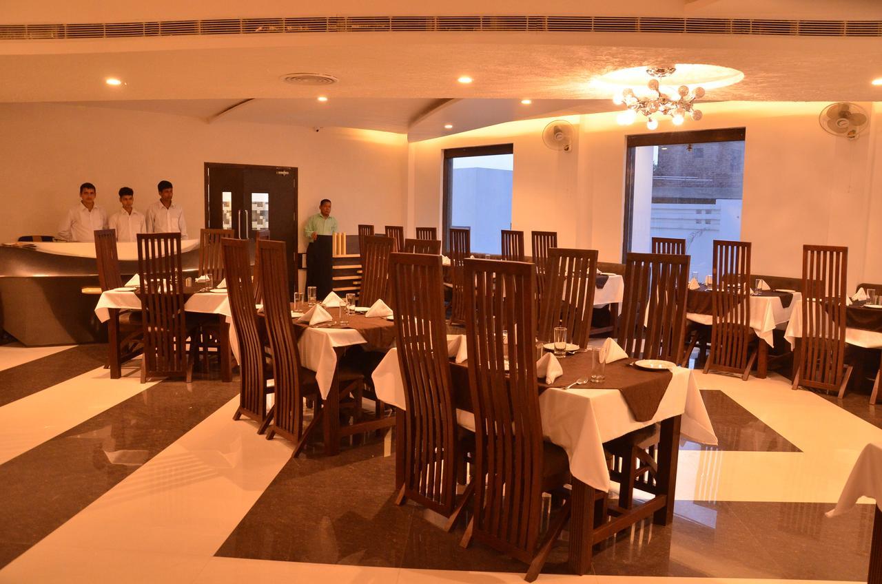Hotel Bellevue Inn Ganganagar Экстерьер фото