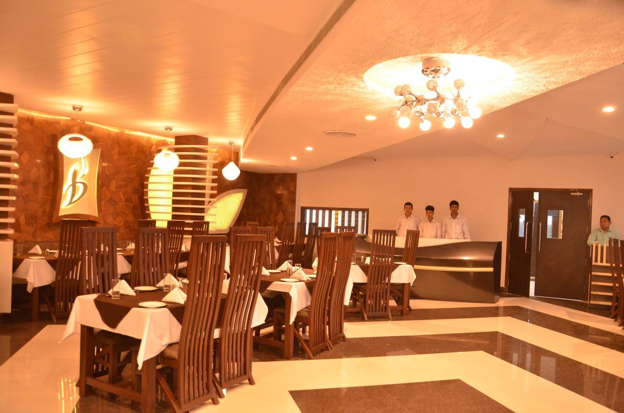 Hotel Bellevue Inn Ganganagar Экстерьер фото